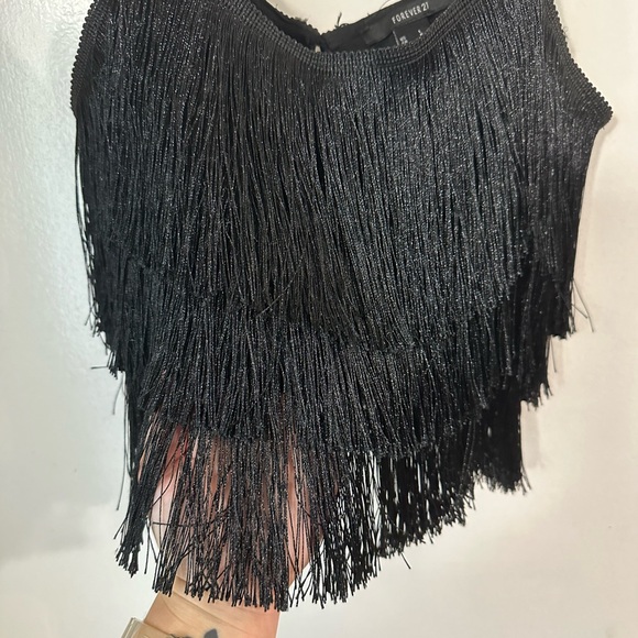 Forever 21, fringe black crop tank top - Picture 4 of 9